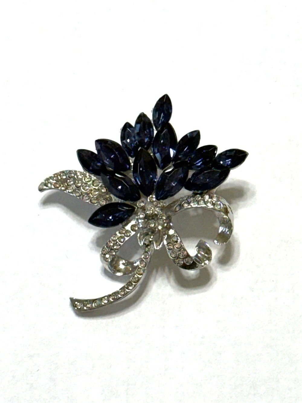 Crystal Flower Brooch Pin Silver Tone With Navy Blue & Clear Crystals New